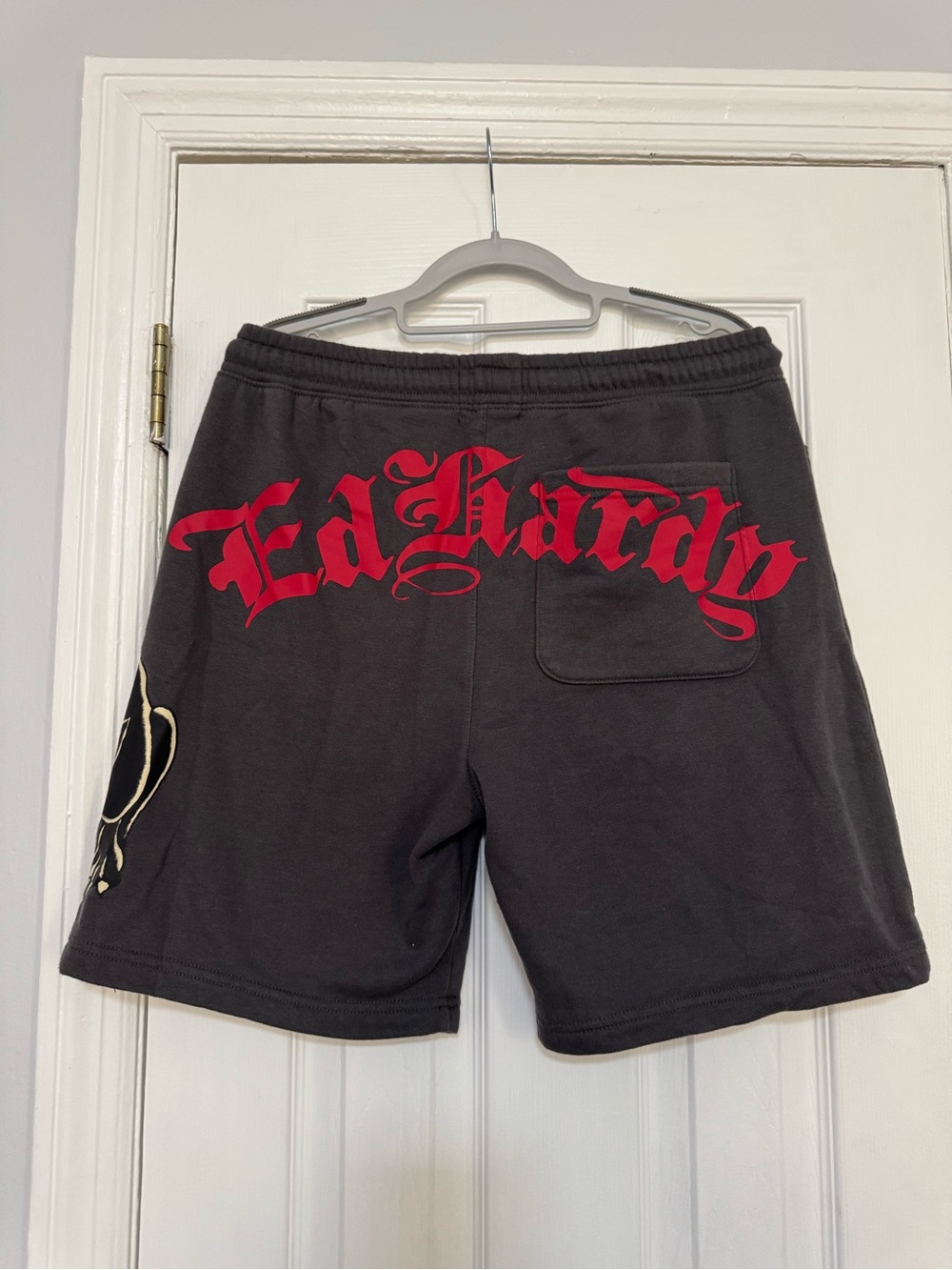 Ed Hardy Panther Skull Graphic Sweat Shorts Men’s Medium - Picture 4 of 4